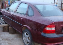 Dezmembrez Opel Vectra