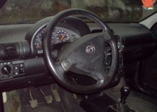 Dezmembrez Opel Tigra