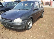 Aripa Opel Corsa