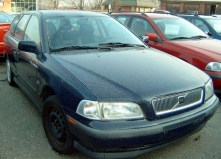 Dezmembrez Volvo V40