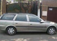 Dezmembrez Opel Vectra