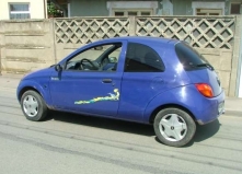 Dezmembrez Ford Ka