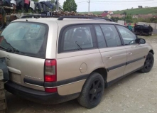 Dezmembrez Opel Omega