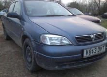 Dezmembrez Opel Astra