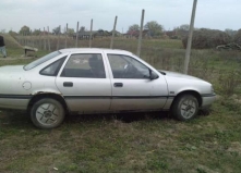 Dezmembrez Opel Vectra