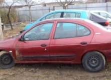 Dezmembrez Renault Megane