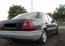 Dezmembrez Mercedes C 180 1995