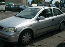 Dezmembrez Opel Astra 2001