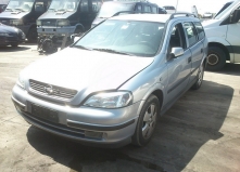 Dezmembrez Opel Astra 2001