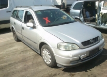 Dezmembrez Opel Astra 2001