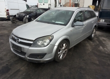 Dezmembrez Opel Astra 2001