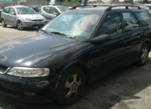 Dezmembrez Opel Vectra 2002