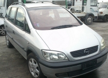 Dezmembrez Opel Zafira 2000