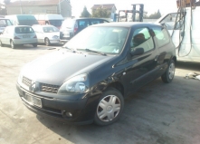 Dezmembrez Renault Clio 2004