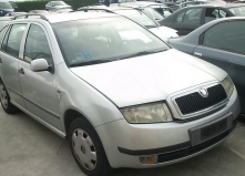 Dezmembrez Skoda Fabia 2001