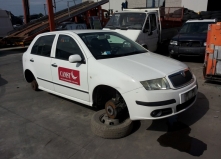 Dezmembrez Skoda Fabia 2001