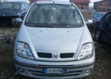 Dezmembrez Renault Scenic