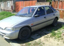 Dezmembrez Ford Escort