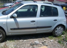 Dezmembrez Renault Clio