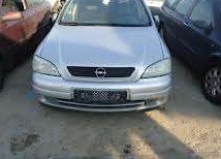 Dezmembrez Opel Astra