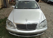 Dezmembrez Mercedes 320